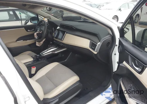 2018 Honda Clarity Plug-In Hybrid z USA, uszkodzony, nr VIN JHMZC5F10JC010960